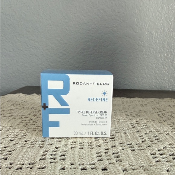 Rodan + Fields Redefine Triple Defense Cream - Blue and White Packaging